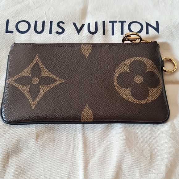 Louis vuitton reverse trio pouch - Picture 2 of 5
